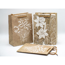 Pungi cadou M 18*23*10 Model Nr: 1